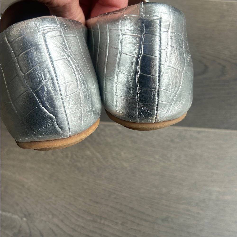 Fitflop Lena Croc-Embossed Silver Metallic Leather Loafer Flat Size 8 Comfort - Picture 3 of 16